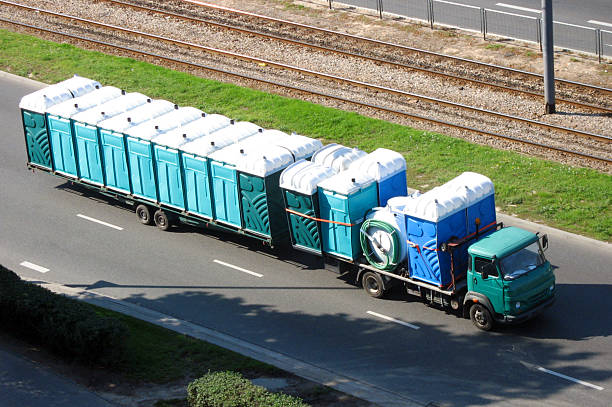 Best Porta potty rental near me  in Bridgeview, IL